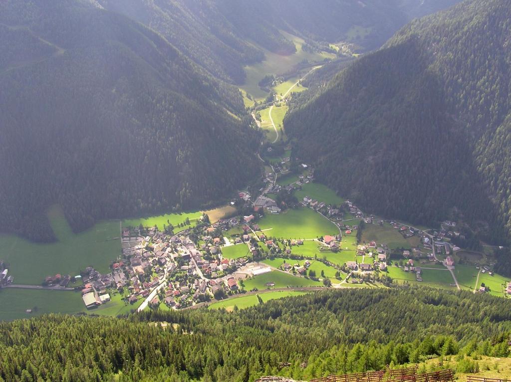 Hotel Gaestehaus Truskaller à Mallnitz Extérieur photo